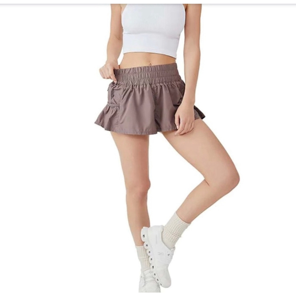 NWOT FREE PEOPLE THE WAY HOME Shorts Size M Brown - Picture 1 of 6